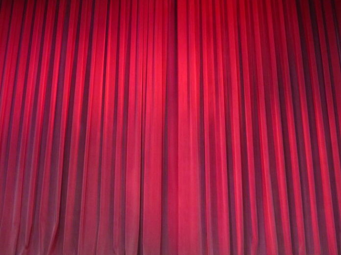 red-curtains-drapery-theater-preview