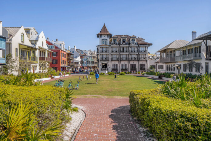 Rosemary Beach Lawn